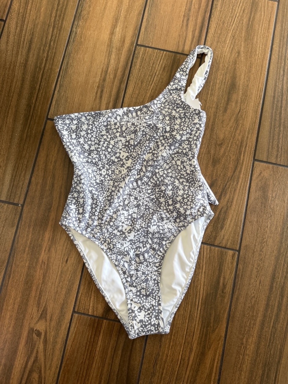 ELE swim annie bora bora one piece in gray size small